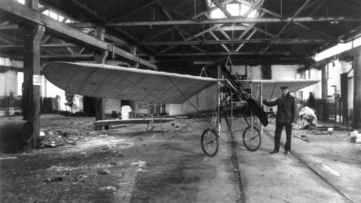Bleriot airplane, single-wing, single-engine, fighter