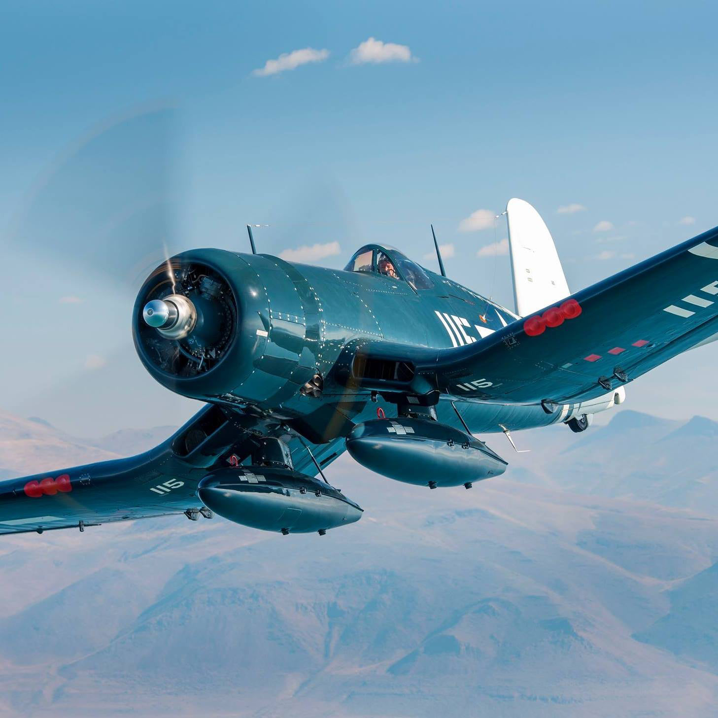 F4U-Corsair, singe-seat, single-wing, single-engine, fighter